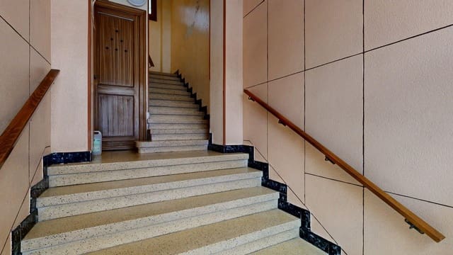 3 soveværelse Lejlighed til salg i Zaragoza by - € 143.900 (Ref: 9419595)