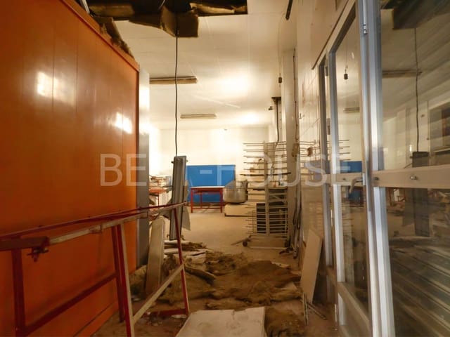 5 slaapkamer Commercieel te koop in Era Alta, Murcia stad - € 135.000 (Ref: 9427429)