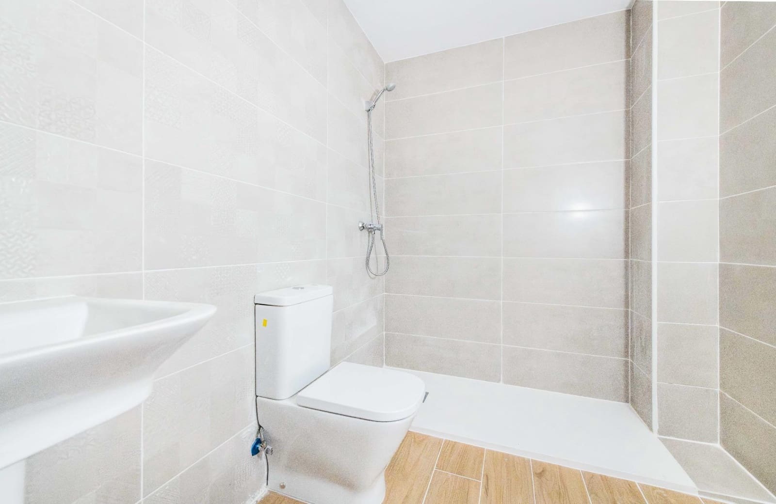 2 bedroom Apartment for sale in Meco with garage - € 365,000 (Ref: 9431705)