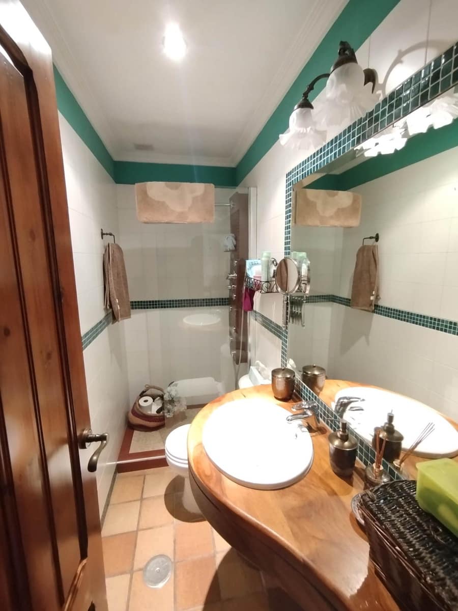 3 sypialnia Willa na sprzedaż w Miasto Jaen z garażem - 355 000 € (Ref: 9431706)