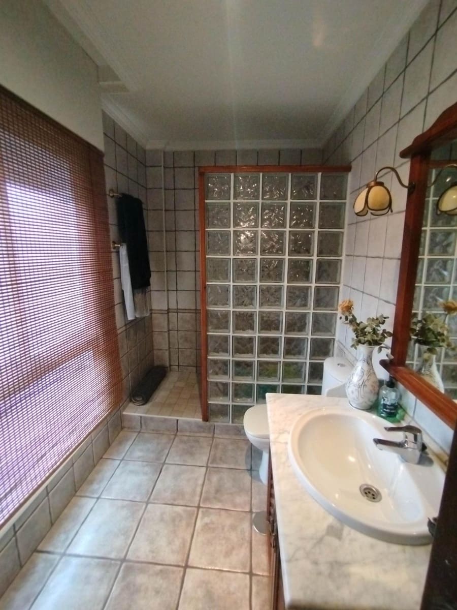 3 sypialnia Willa na sprzedaż w Miasto Jaen z garażem - 355 000 € (Ref: 9431706)