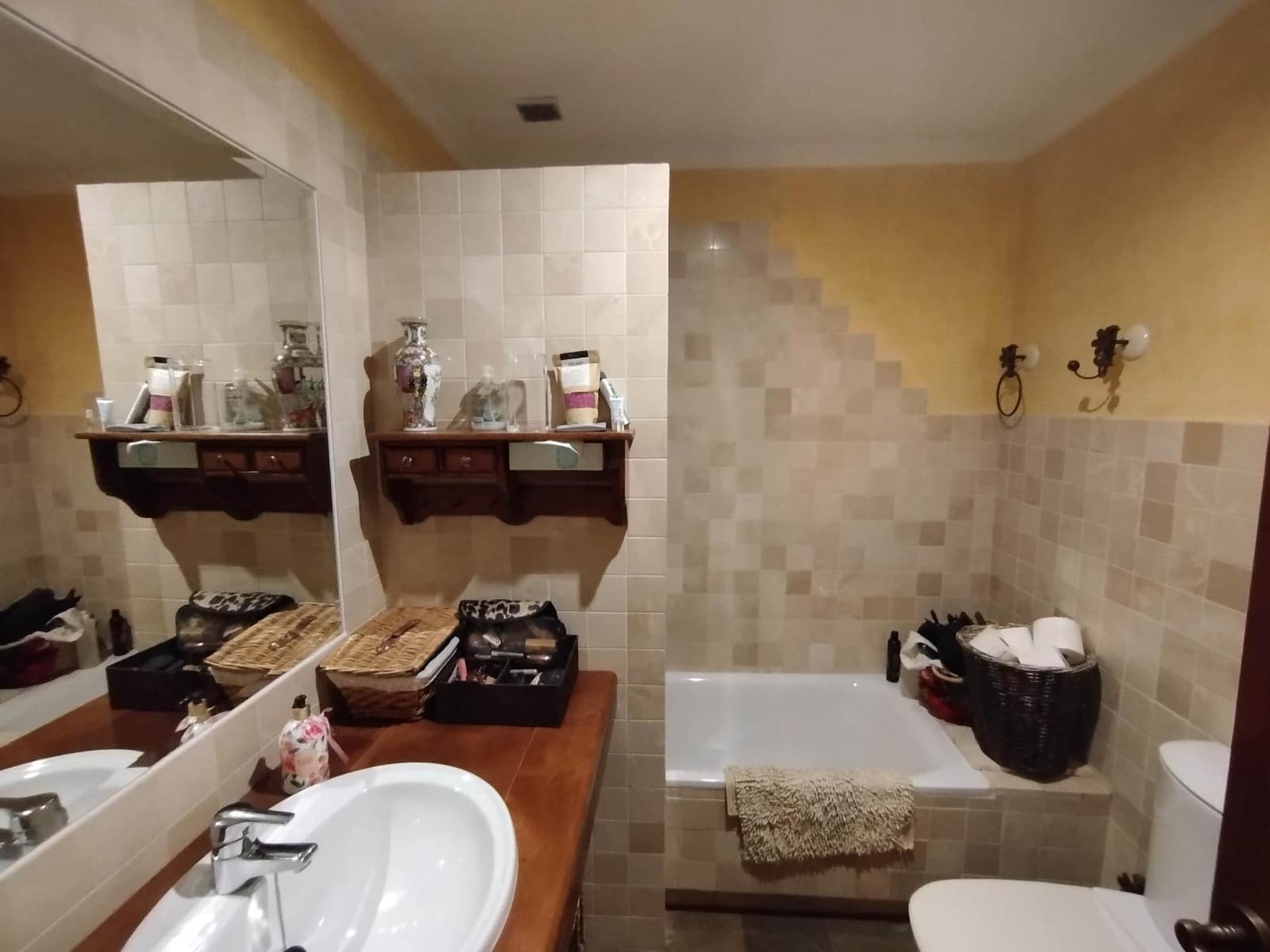 3 sypialnia Willa na sprzedaż w Miasto Jaen z garażem - 355 000 € (Ref: 9431706)