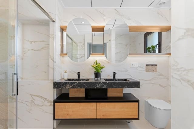 Chalet de 3 habitaciones en Ciudad Quesada, Rojales en venta con garaje - 884.450 € (Ref: 9435985)