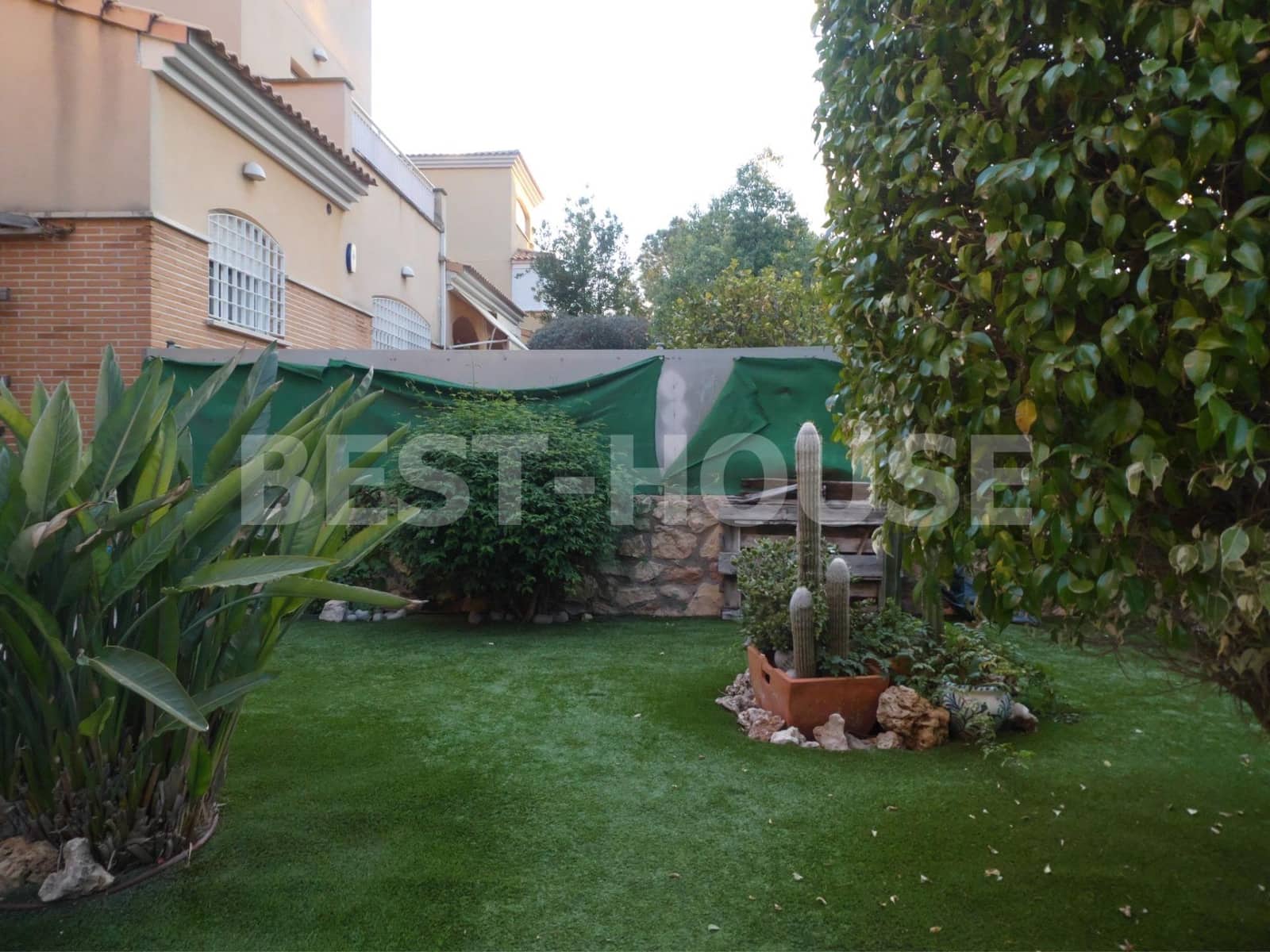 5 makuuhuone Huvila myytävänä paikassa Churra mukana uima-altaan 
autotalli - 855 000 € (Ref: 9435986)