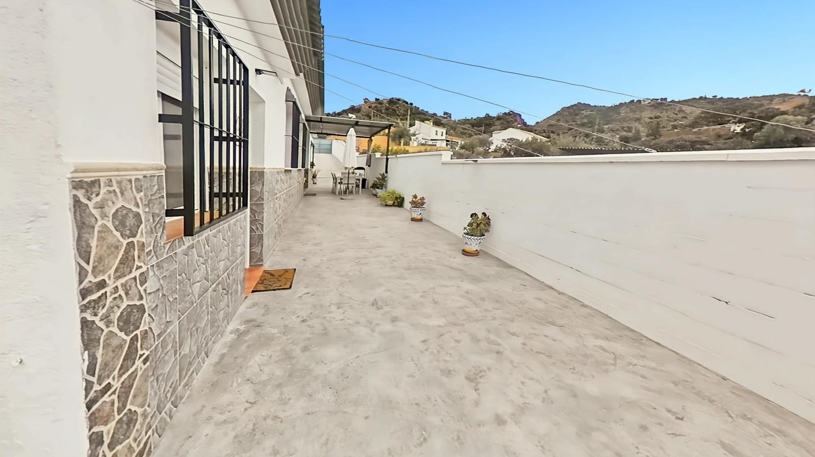 4 bedroom Villa for sale in Almogia with garage - € 449,000 (Ref: 9440238)