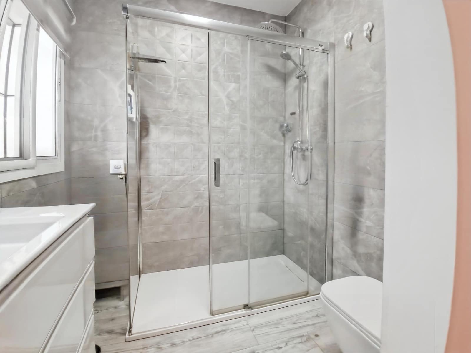 4 bedroom Villa for sale in Almogia with garage - € 449,000 (Ref: 9440238)