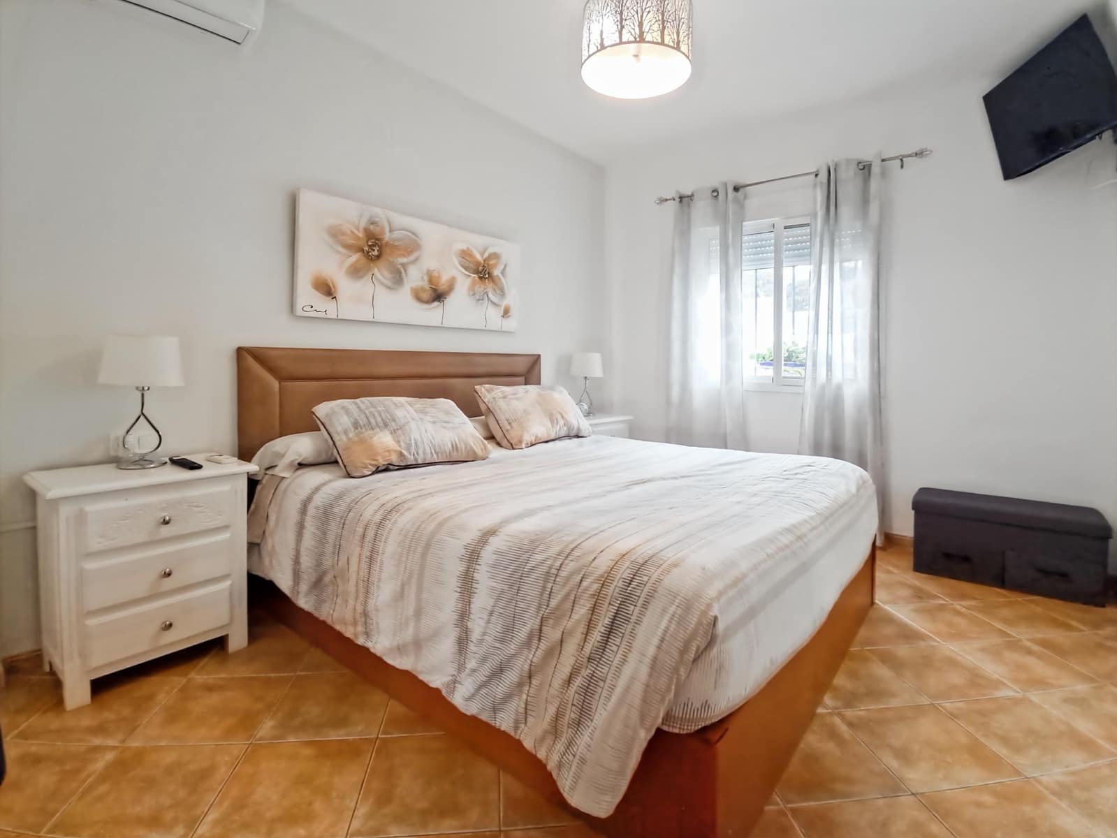 4 bedroom Villa for sale in Almogia with garage - € 449,000 (Ref: 9440238)