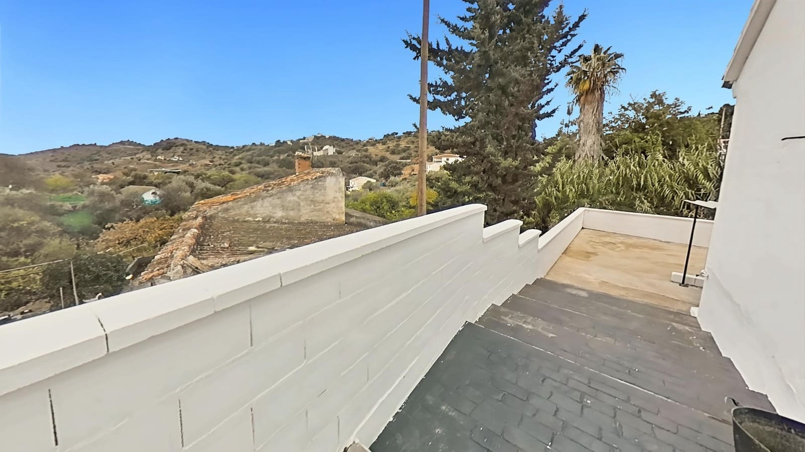 4 bedroom Villa for sale in Almogia with garage - € 449,000 (Ref: 9440238)