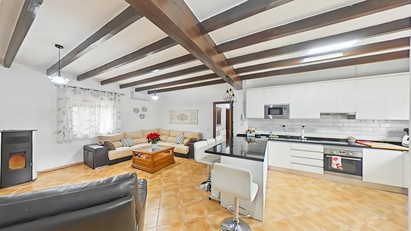 4 bedroom Villa for sale in Almogia with garage - € 449,000 (Ref: 9440238)