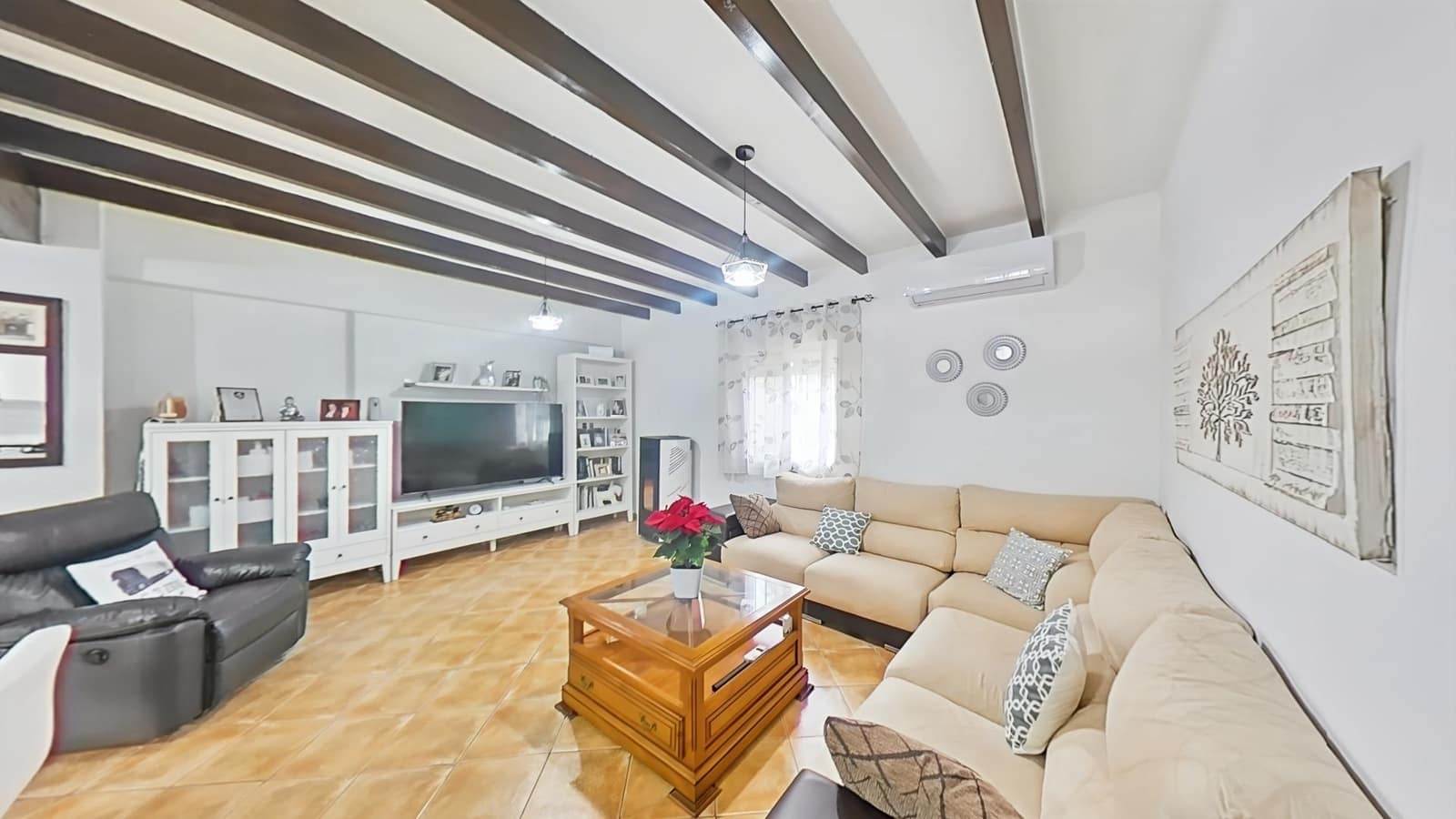 4 bedroom Villa for sale in Almogia with garage - € 449,000 (Ref: 9440238)