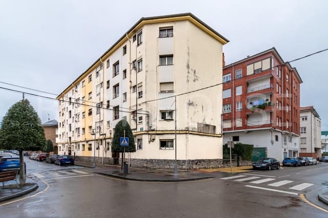 3 makuuhuone Asunto myytävänä paikassa Torrelavega - 100 000 € (Ref: 9440239)