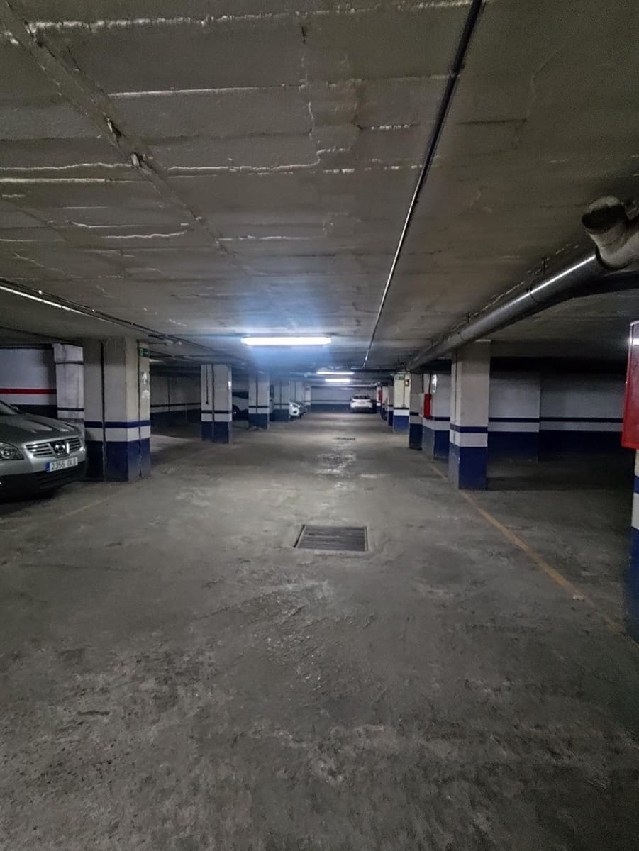 2 soverom Kontor til salgs i Sevilla by med garasje - € 179 000 (Ref: 9441422)