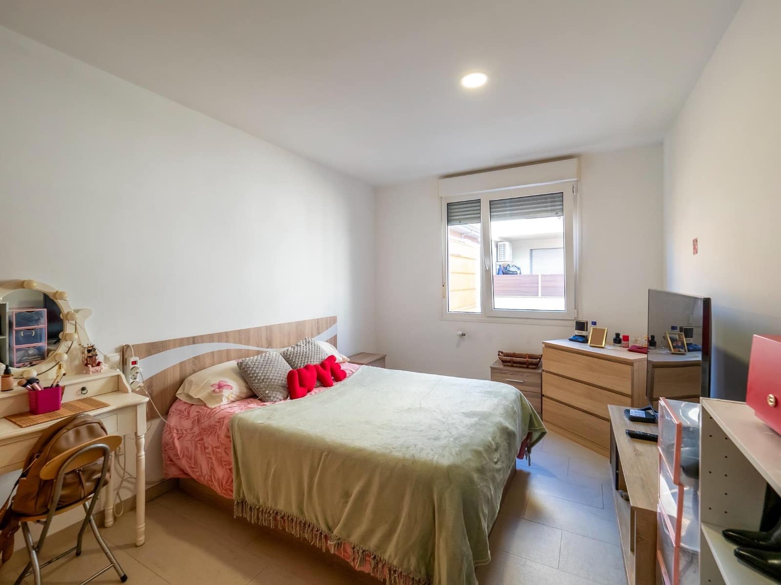 1 bedroom Flat for sale in Las Ventas de Retamosa with garage - € 99,800 (Ref: 9446615)