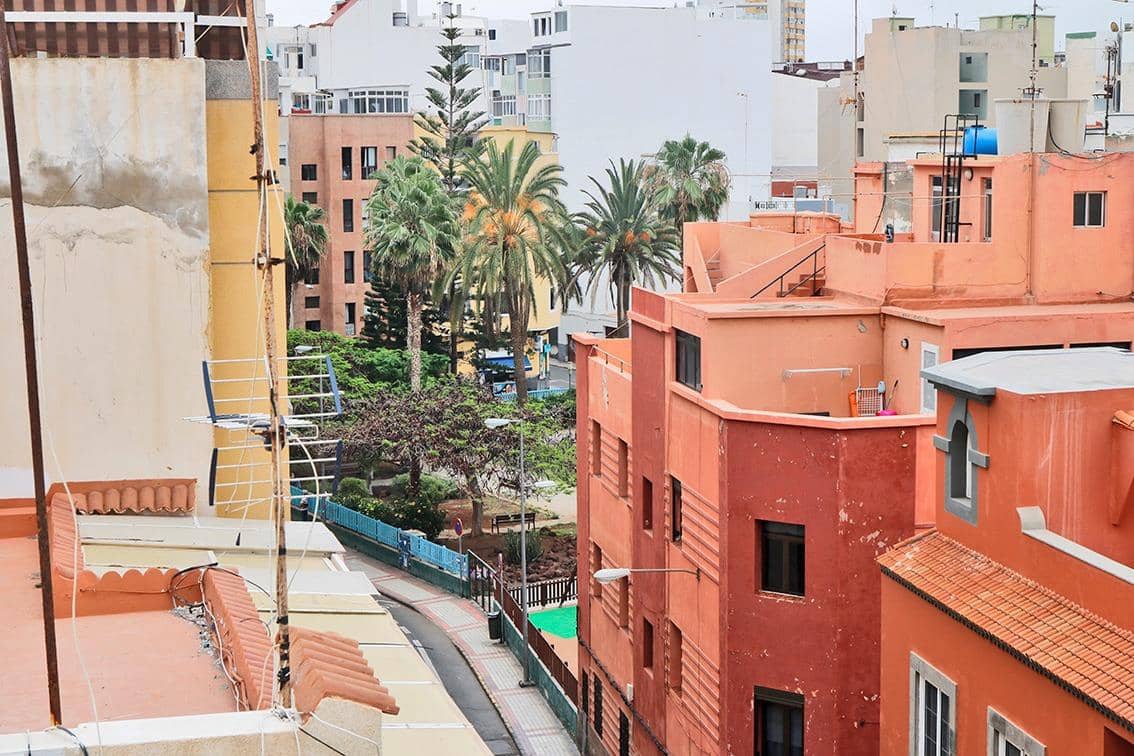 1 slaapkamer Flat te huur in Las Palmas de Gran Canaria - € 930 (Ref: 9449600)