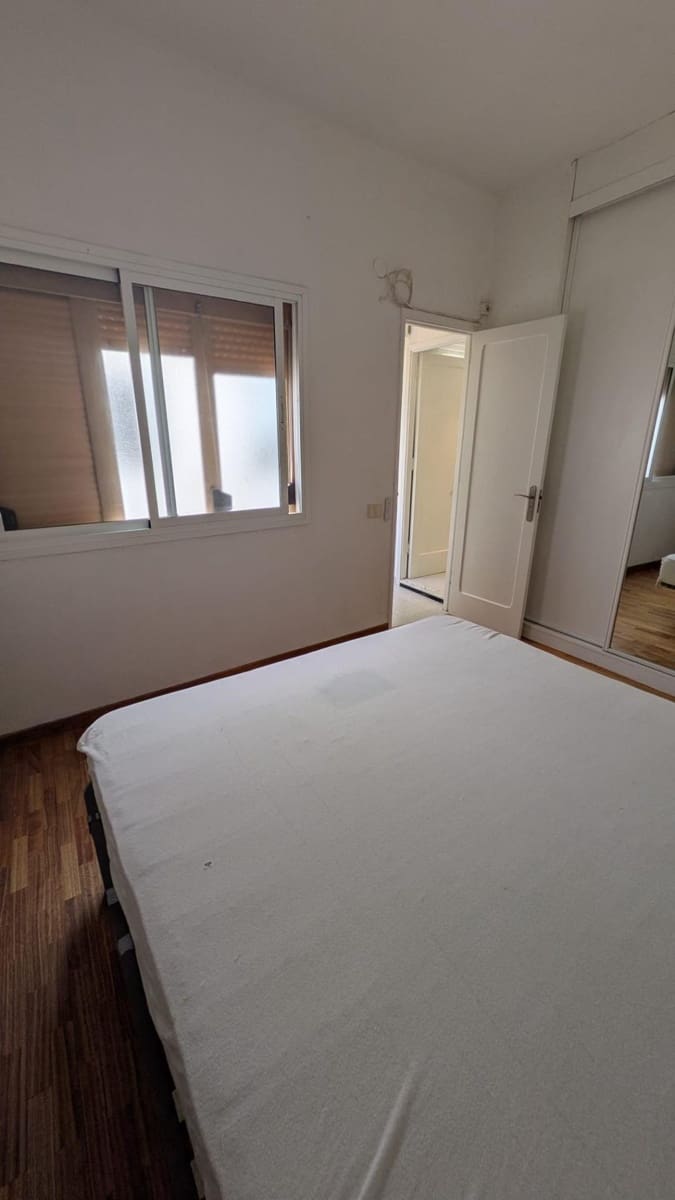 2 soveværelse Lejlighed til leje i Las Palmas de Gran Canaria - € 900 (Ref: 9449603)