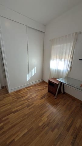 2 soveværelse Lejlighed til leje i Las Palmas de Gran Canaria - € 900 (Ref: 9449603)