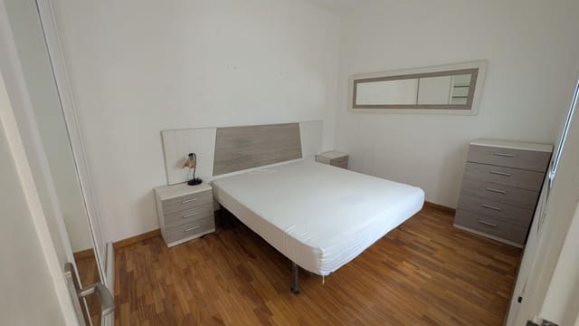 2 soveværelse Lejlighed til leje i Las Palmas de Gran Canaria - € 900 (Ref: 9449603)