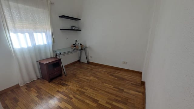 2 soveværelse Lejlighed til leje i Las Palmas de Gran Canaria - € 900 (Ref: 9449603)