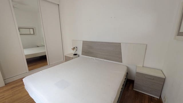 2 soveværelse Lejlighed til leje i Las Palmas de Gran Canaria - € 900 (Ref: 9449603)