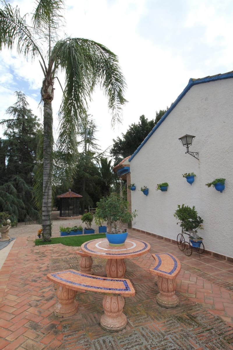 4 soverom Villa til salgs i Totana med svømmebasseng garasje - € 399 000 (Ref: 9450446)