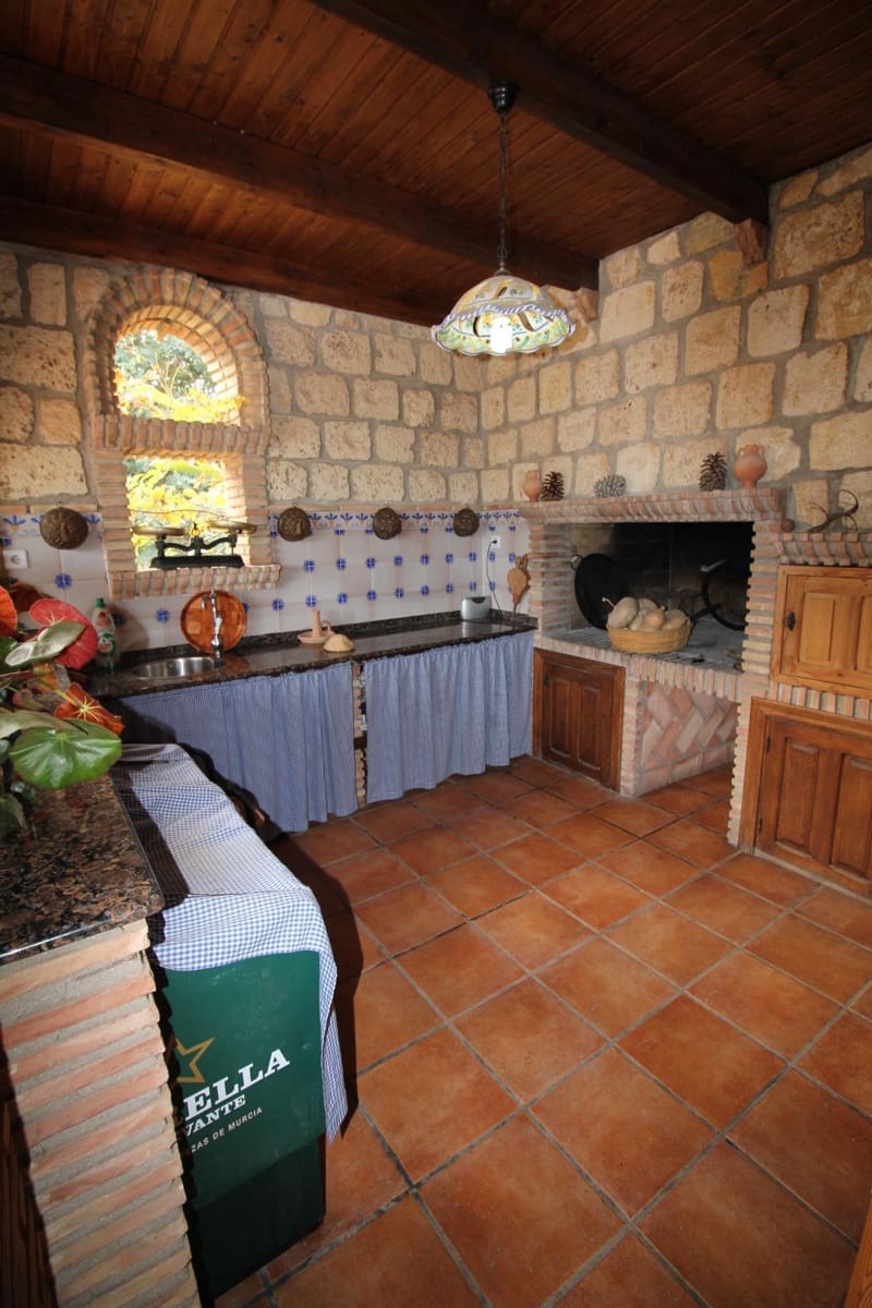 4 soverom Villa til salgs i Totana med svømmebasseng garasje - € 399 000 (Ref: 9450446)