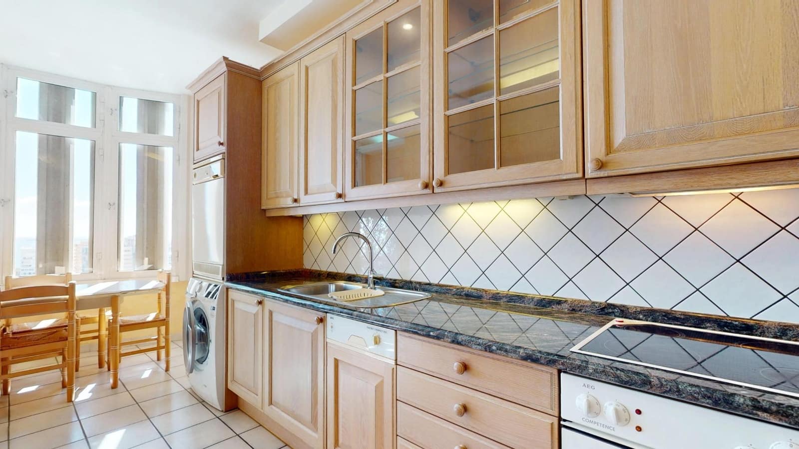 3 sypialnia Mieszkanie na sprzedaż w Las Palmas de Gran Canaria z garażem - 778 000 € (Ref: 9452293)