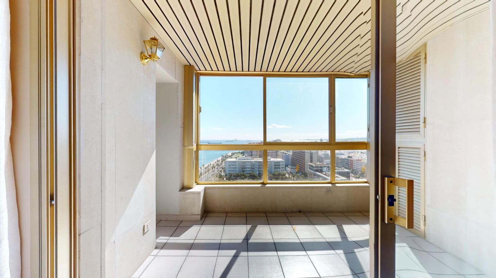 3 sypialnia Mieszkanie na sprzedaż w Las Palmas de Gran Canaria z garażem - 778 000 € (Ref: 9452293)