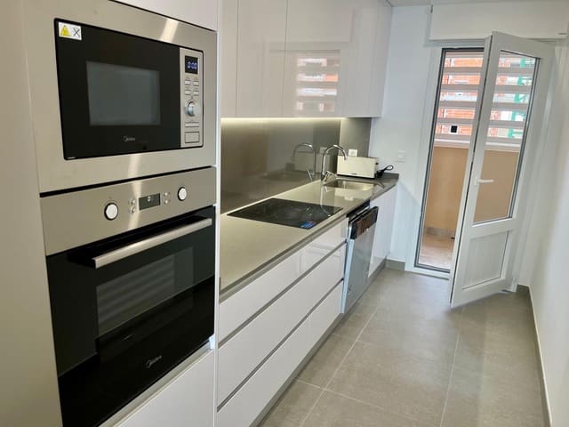 2 slaapkamer Appartement te koop in La Manga del Mar Menor - € 237.132 (Ref: 9462515)
