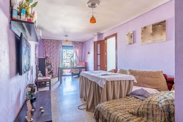 3 quarto Apartamento para venda em Alcalá de Guadaira com garagem - 129 000 € (Ref: 9470595)