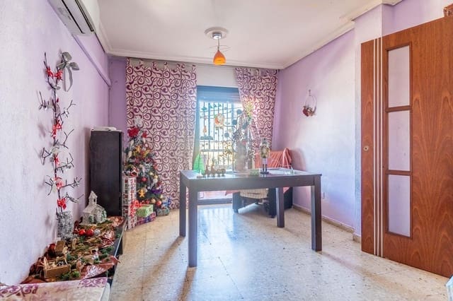 3 quarto Apartamento para venda em Alcalá de Guadaira com garagem - 129 000 € (Ref: 9470595)