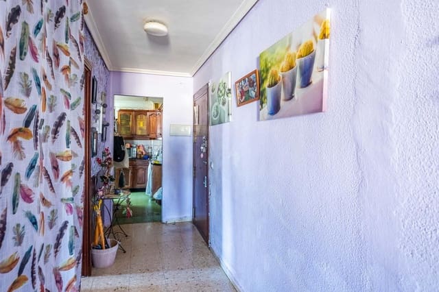 3 quarto Apartamento para venda em Alcalá de Guadaira com garagem - 129 000 € (Ref: 9470595)