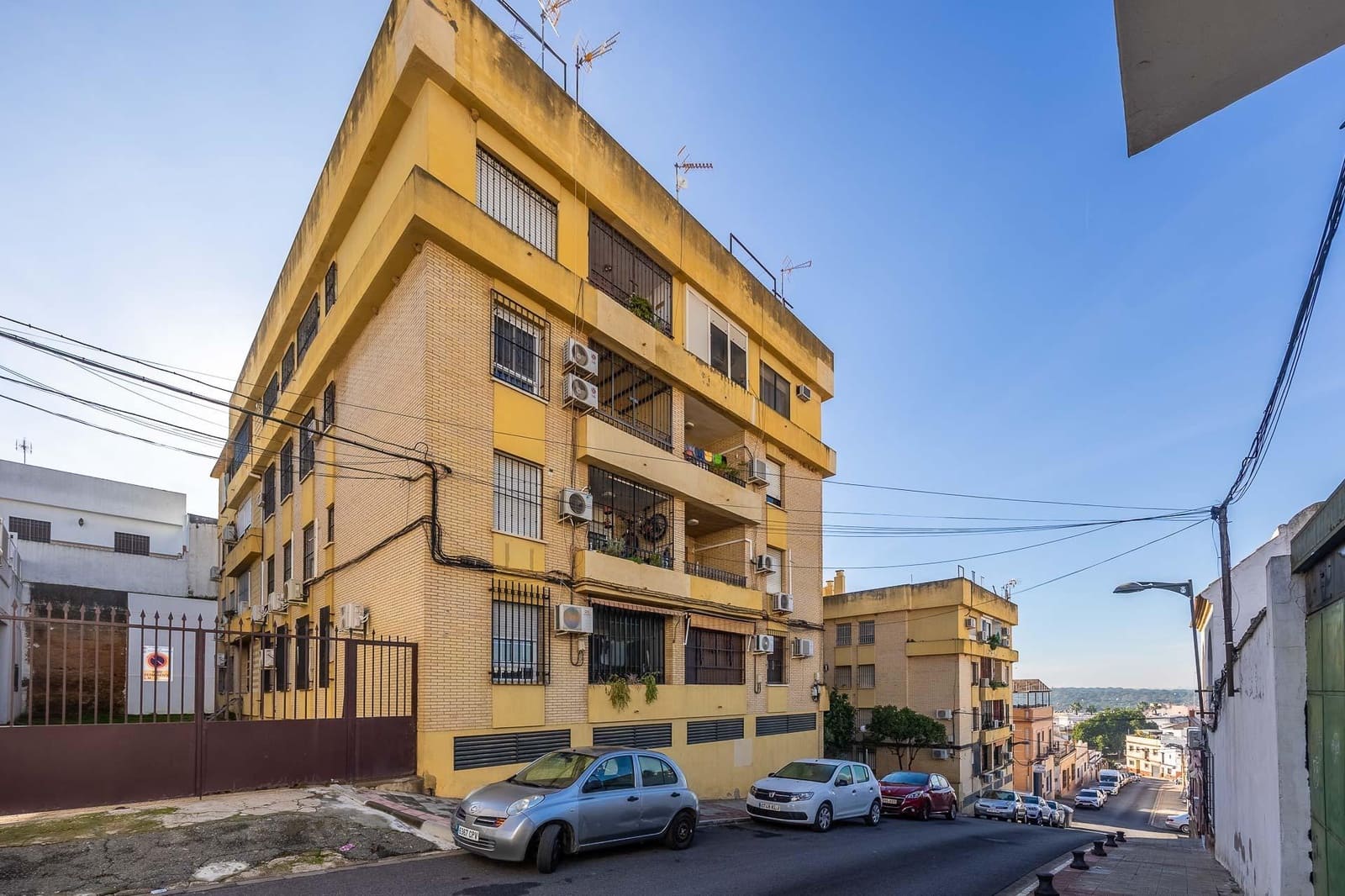 3 quarto Apartamento para venda em Alcala de Guadaira com garagem - 129 000 € (Ref: 9470595)