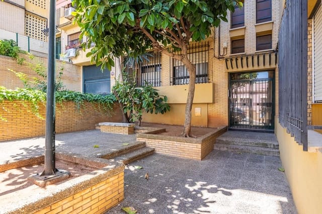 3 quarto Apartamento para venda em Alcalá de Guadaira com garagem - 129 000 € (Ref: 9470595)