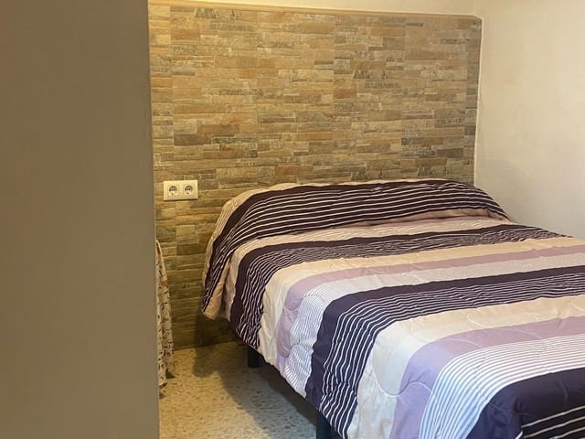 4 bedroom Villa for sale in Jerez de la Frontera - € 450,000 (Ref: 9473091)