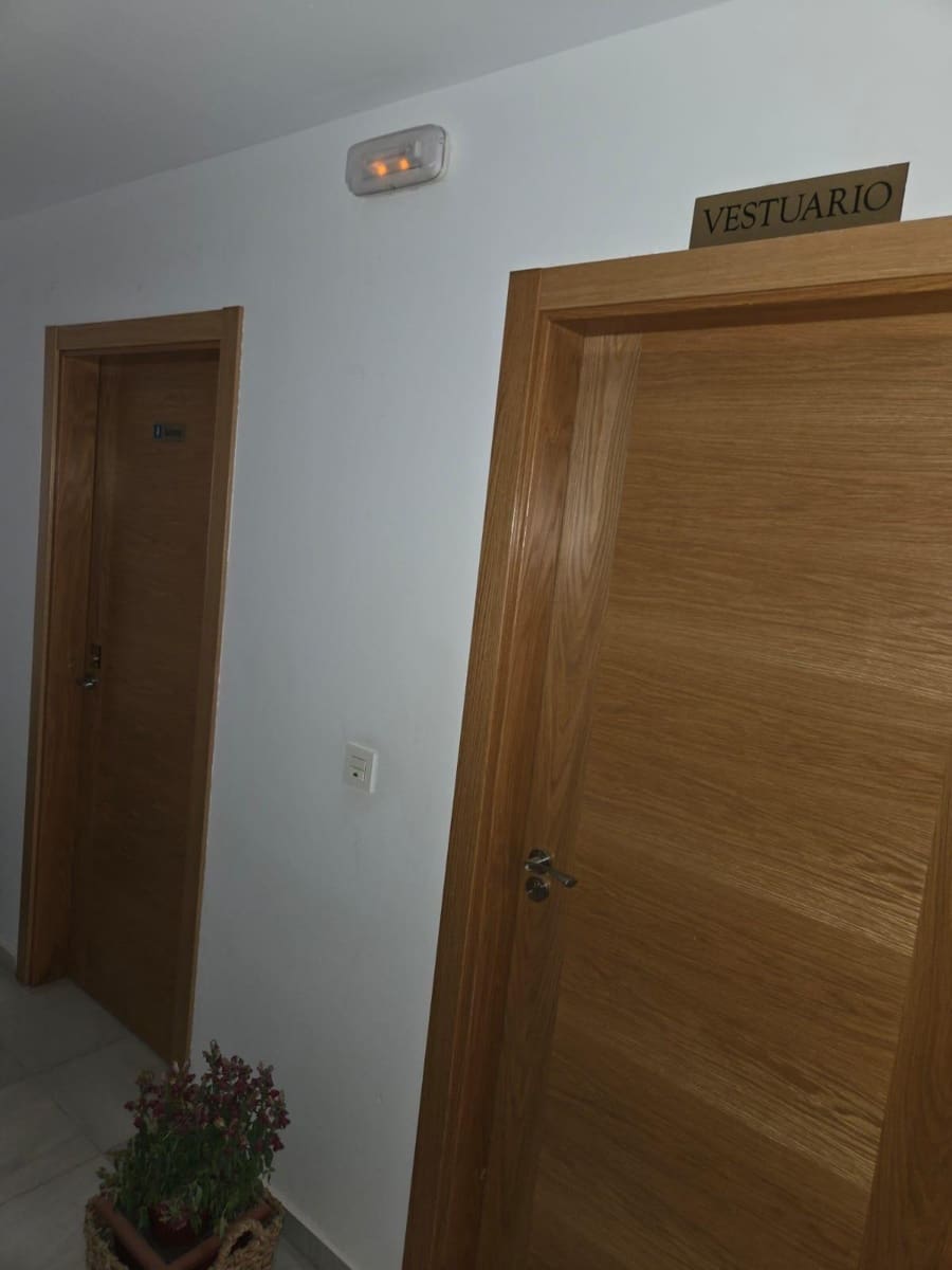 3 bedroom Flat for sale in Almendralejo with garage - € 105,000 (Ref: 9473093)