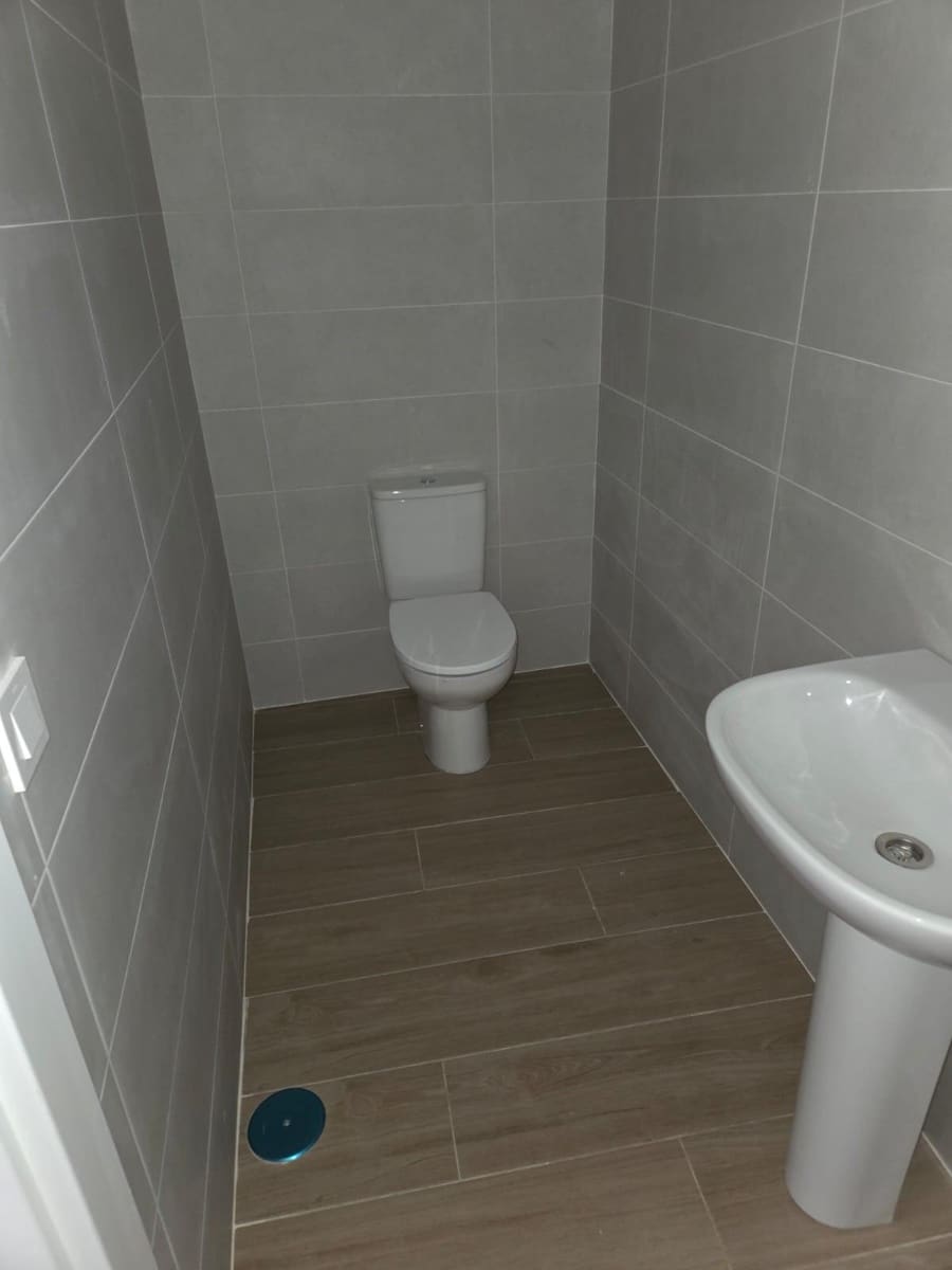3 bedroom Flat for sale in Almendralejo with garage - € 105,000 (Ref: 9473093)