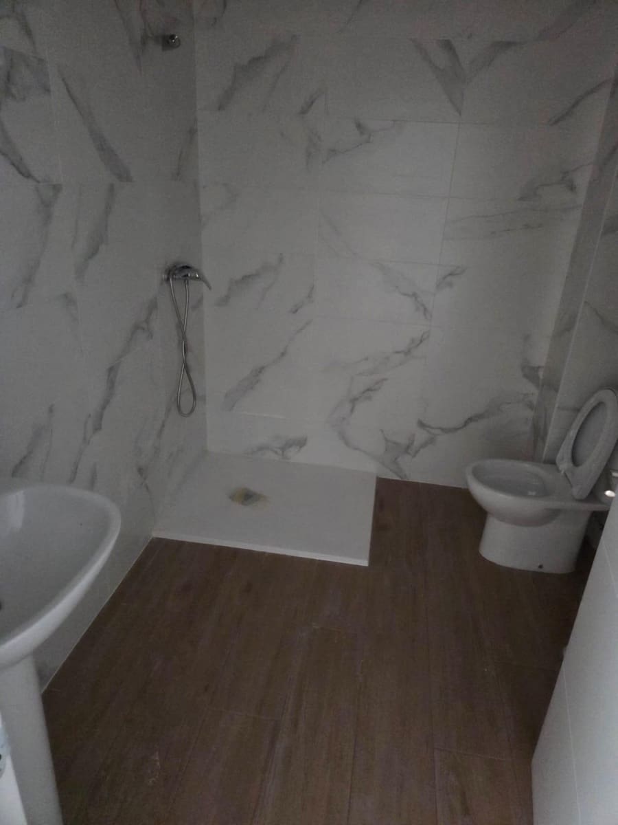 3 bedroom Flat for sale in Almendralejo with garage - € 105,000 (Ref: 9473093)