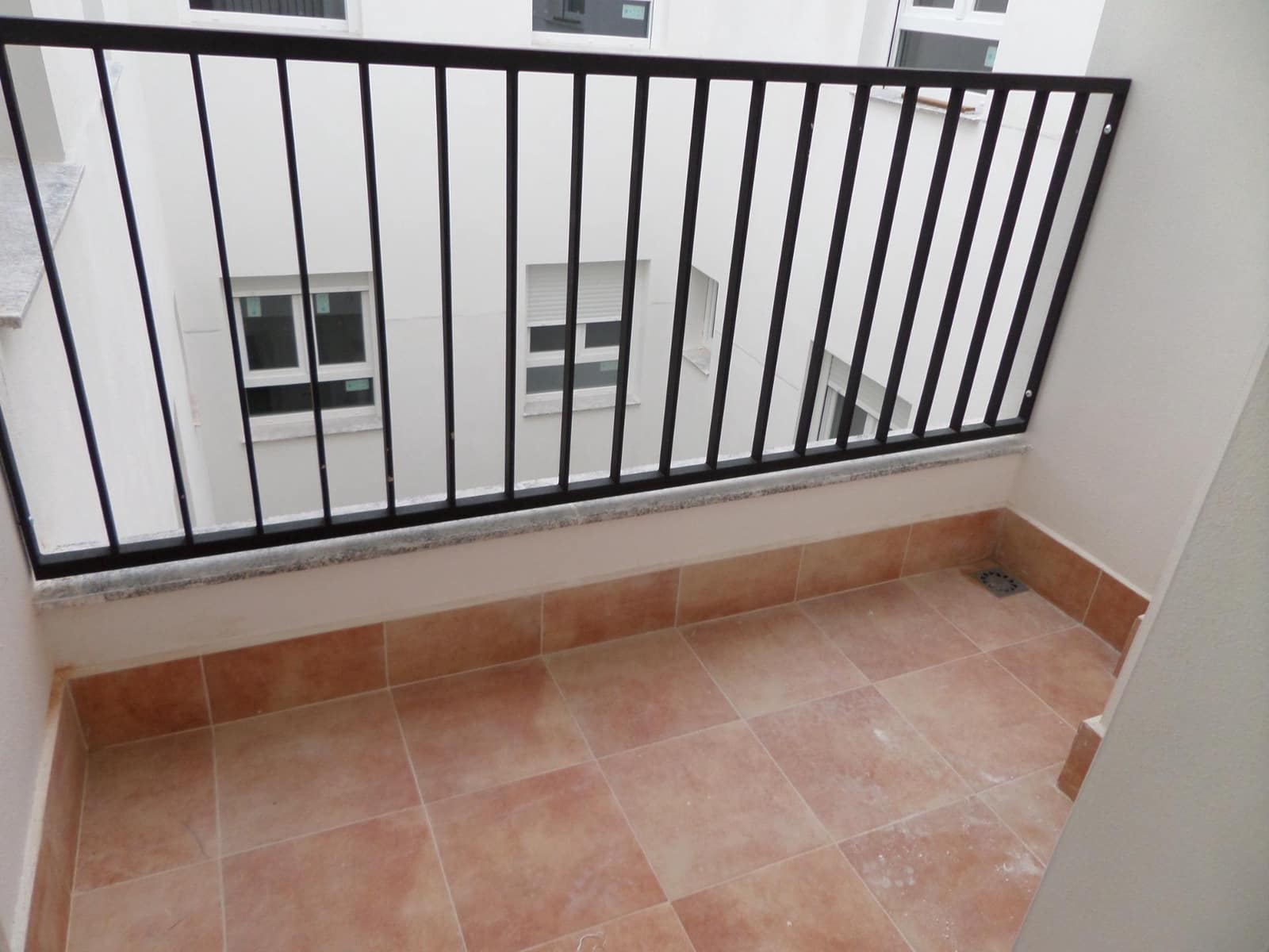 3 bedroom Flat for sale in Almendralejo with garage - € 105,000 (Ref: 9473093)