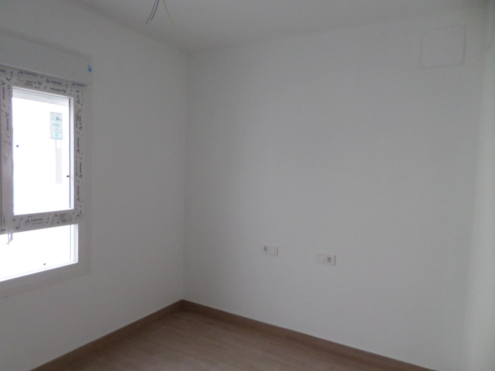 3 bedroom Flat for sale in Almendralejo with garage - € 105,000 (Ref: 9473093)