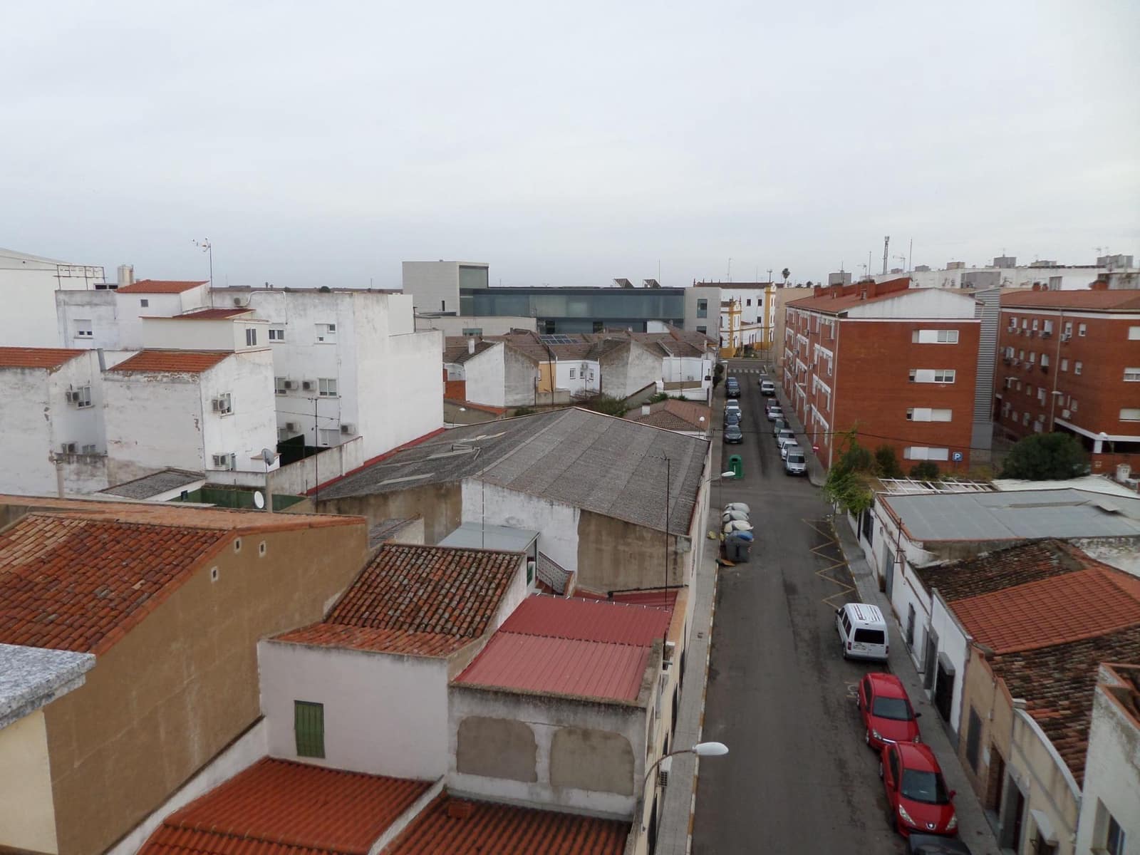 3 bedroom Flat for sale in Almendralejo with garage - € 105,000 (Ref: 9473093)