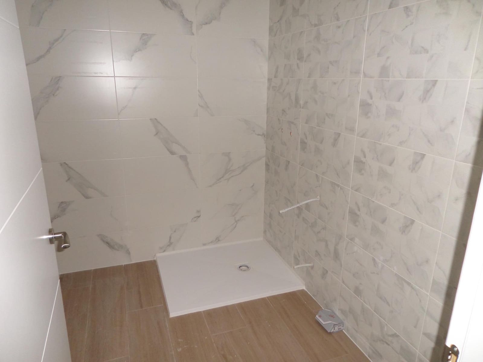 3 bedroom Flat for sale in Almendralejo with garage - € 105,000 (Ref: 9473093)