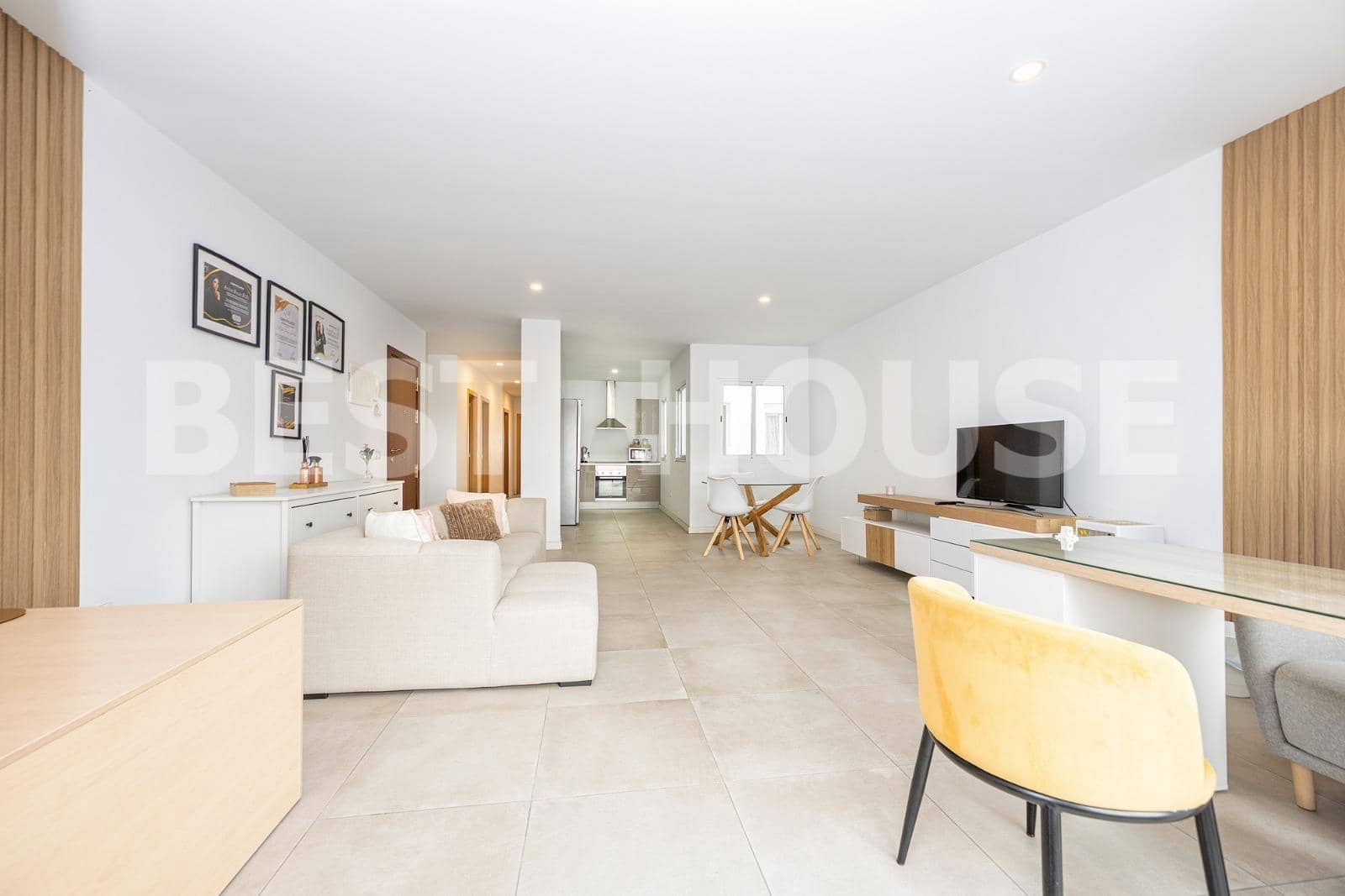 3 Zimmer Wohnung zu verkaufen in Almatriche - 235.000 € (Ref: 9473095)