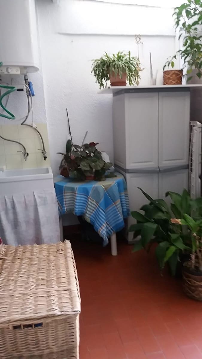 4 makuuhuone Asunto myytävänä paikassa Jaen kaupunki - 240 000 € (Ref: 9473097)