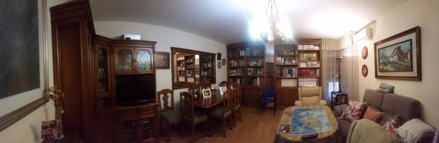 4 makuuhuone Asunto myytävänä paikassa Jaén kaupunki - 240 000 € (Ref: 9473097)