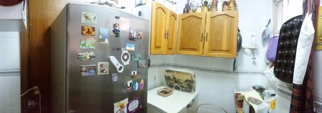 4 makuuhuone Asunto myytävänä paikassa Jaén kaupunki - 240 000 € (Ref: 9473097)