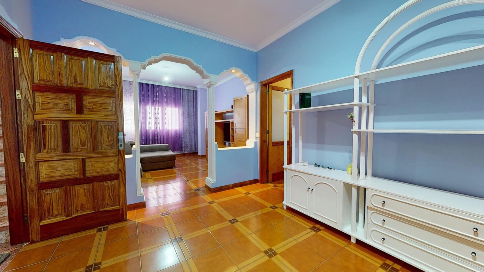 5 slaapkamer Rijtjeshuis te koop in Los Giles met garage - € 430.000 (Ref: 9473102)