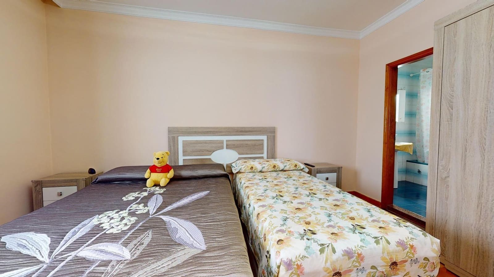 5 slaapkamer Rijtjeshuis te koop in Los Giles met garage - € 430.000 (Ref: 9473102)