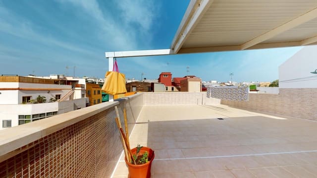 5 slaapkamer Rijtjeshuis te koop in Los Giles, Las Palmas de Gran Canaria met garage - € 430.000 (Ref: 9473102)