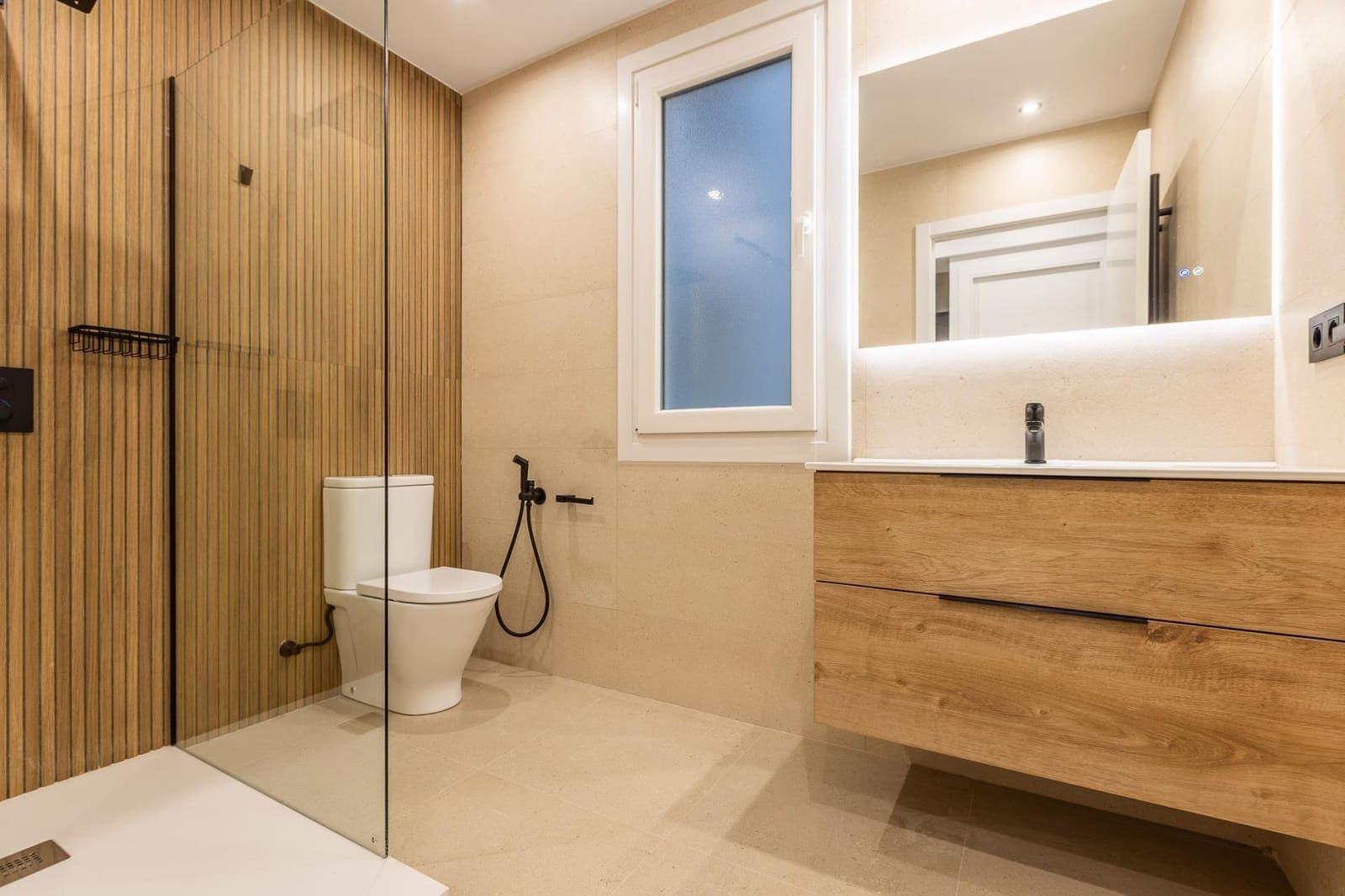 3 camera da letto Appartamento in vendita in A Coruna citta con garage - 269.000 € (Rif: 9476234)