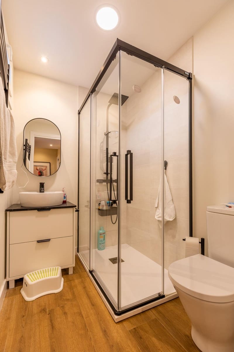 3 bedroom Villa for sale in Bergondo with pool - € 515,000 (Ref: 9485325)